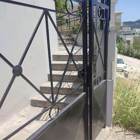 Ellis-Suites Nea Peramos Kavala Bagian luar foto