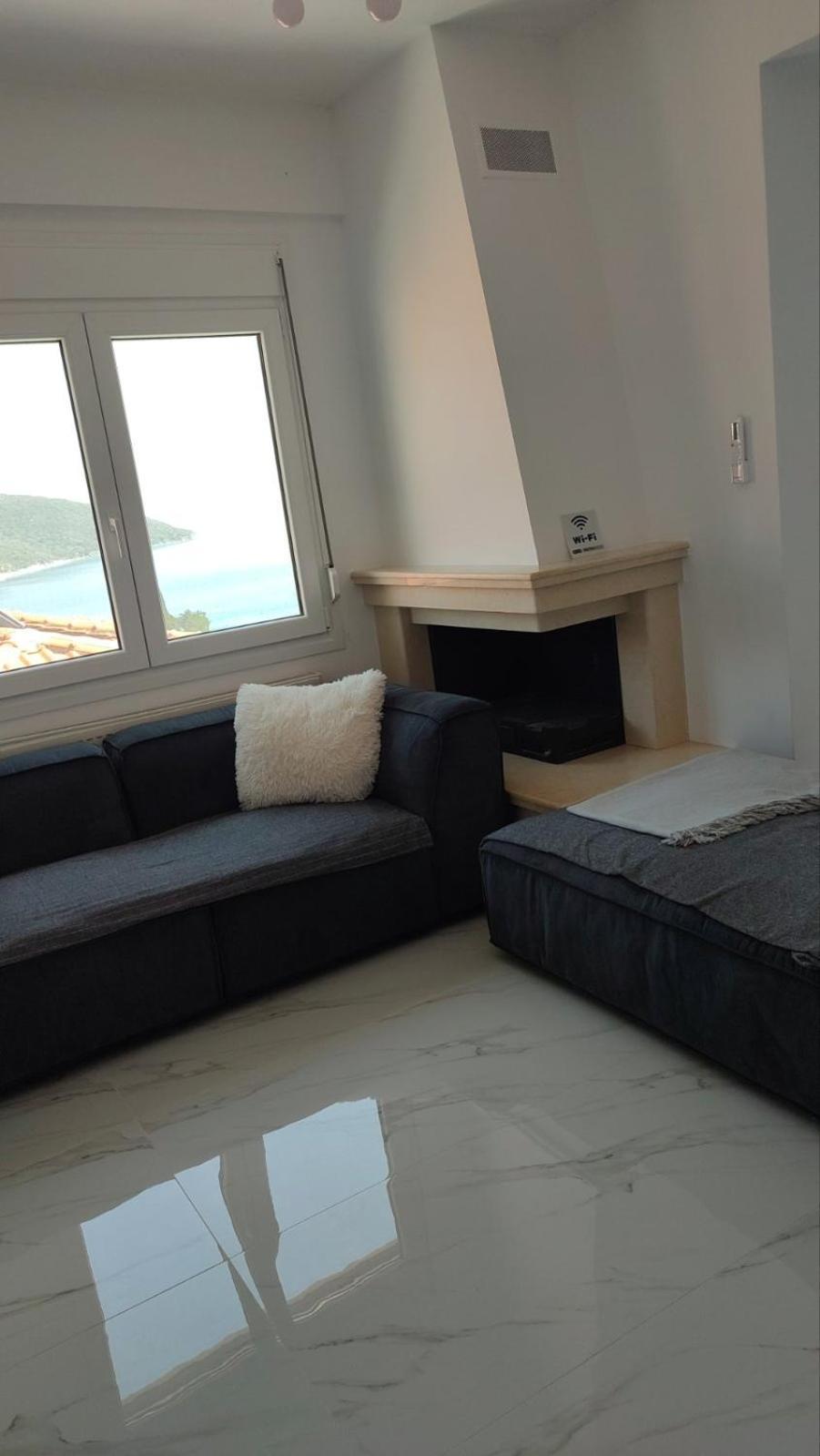 Ellis-Suites Nea Peramos Kavala Bagian luar foto