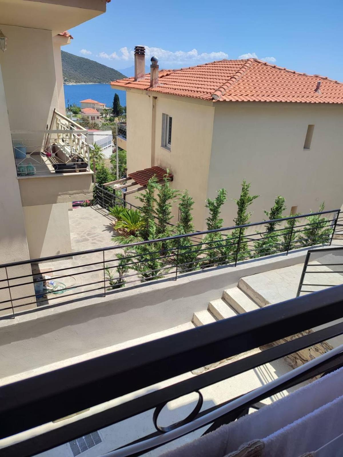 Ellis-Suites Nea Peramos Kavala Bagian luar foto
