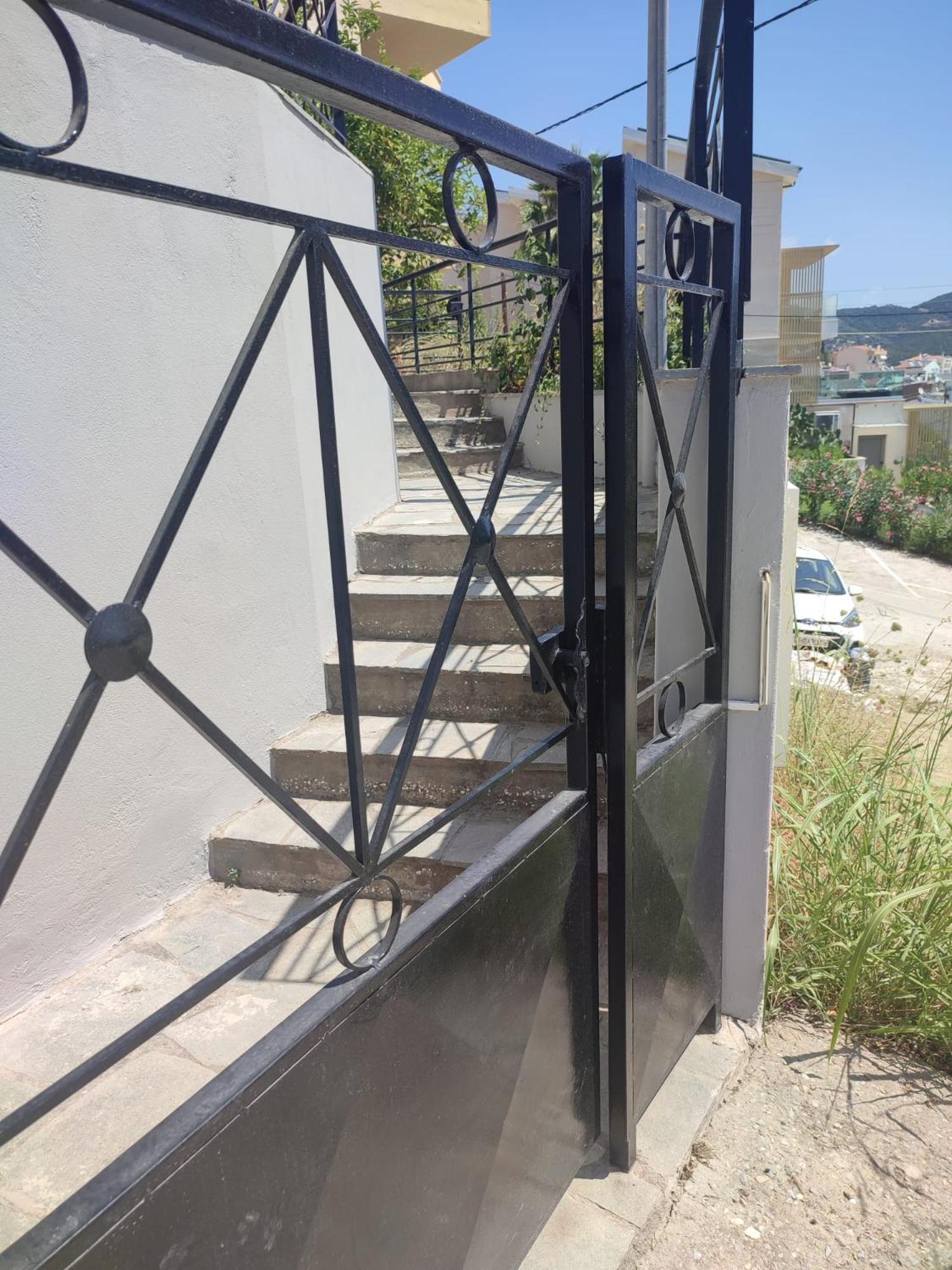 Ellis-Suites Nea Peramos Kavala Bagian luar foto